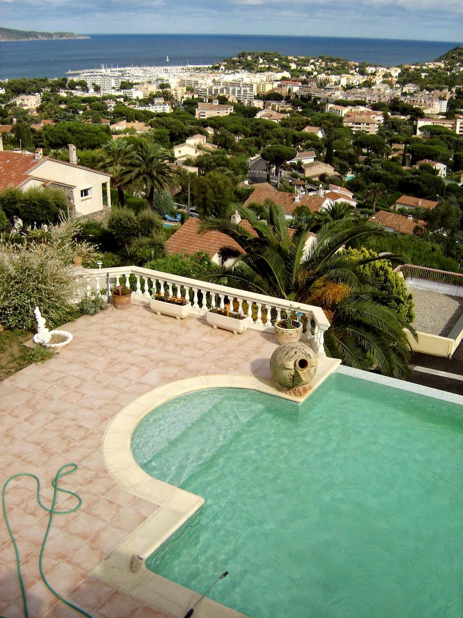 Apartment La Bastide Fleurie